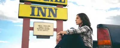 OUTER RANGE 206 MARIA SEATED