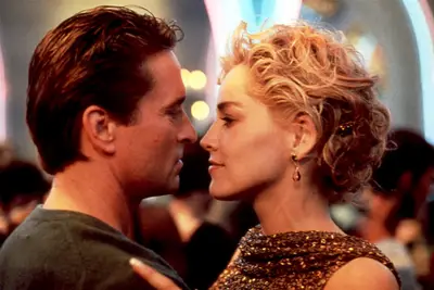 El experto en escena de sexo Michael Douglas comparte su secreto para filmar una buena escena de sexo