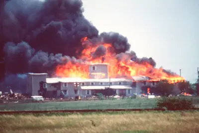 Waco: The Inside Story episode still