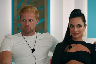 Too Hot to Handle couple - Robert Christina