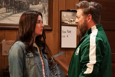 Annie Murphy as Allison and Eric Petersen as Kevin in 