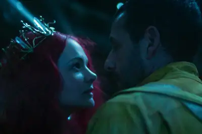 SPACEMAN. (L to R) Carey Mulligan as Lenka and Adam Sandler as Jakub in Spaceman.