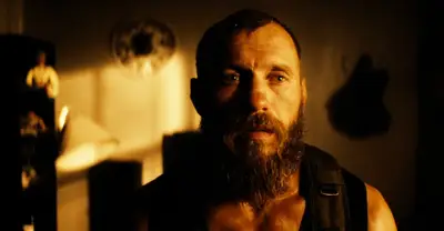 Transferência ou Legion Project para Hulu, um veículo de ficção científica de Donald Cerrone para Donald Cerrone