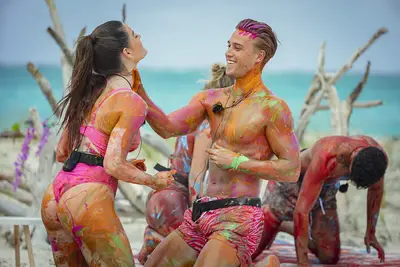 8 programas como Love Island para ver si te encanta el exitoso programa de citas