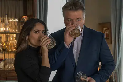 Transferência ou saídas: pais bêbados na Netflix, um comédia Alec Baldwin que deve estar martelando para aproveitar