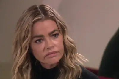 Was bedeutet Denise Richards, Bravo Bravo Bravo zu sagen?