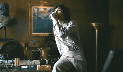 GRISELDA Ep 3 RIVI SMOKING AND LOOKING SEXY