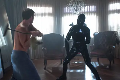 Pertanto, ogni stagione della storia dell'orrore americano è ufficialmente collegata