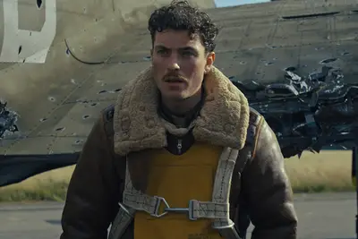 Nate Mann as Rosenthal in 