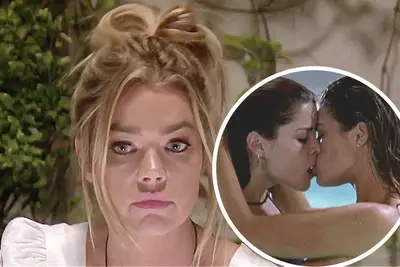 Denise Richards beschreibt die Brustwarzenverhandlungen, die in seine Szene im Trio der wilden Dinge eingetreten sind