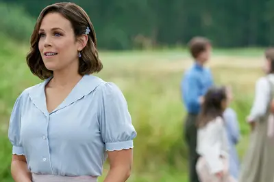 Erin Krakow in When Calls the Heart.