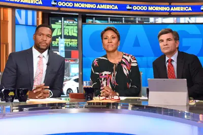 Michael Strahan regresa a Good Morning America después de dos semanas fuera del aire, donde estaba y por qué estaba fuera