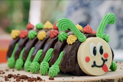 The Great British Baking Show revela que cada persona británica recibe un pastel de oruga para su cumpleaños: ¿eh?