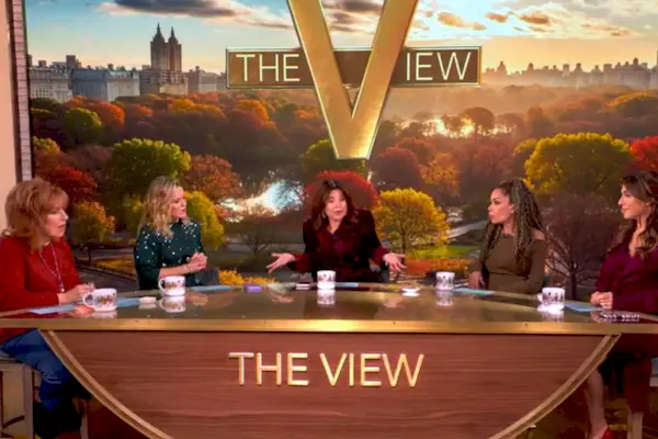 Ana Navarro se pregunta si se está enfermando después de coincidir con un funcionario del gabinete de Trump en 'La Vista': Tómame la temperatura