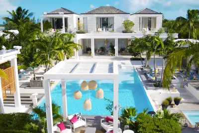 Onde está a quinta temporada muito quente para dirigir? Netflix que gira espaços