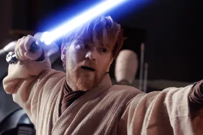 STAR WARS: EPISODE III-REVENGE OF THE SITH, Ewan McGregor, 2005. Industrial Light & Magic/TM and ©copyright Twentieth Century-Fox Film Corporation. All rights reserved/Courtesy Everett Collection