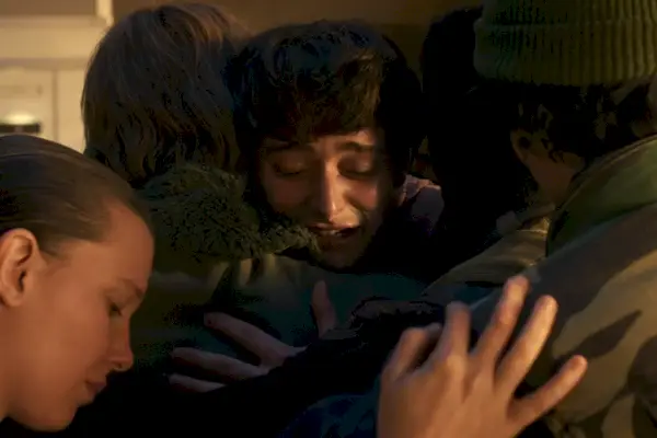 ‘Stranger Things’ e ‘Heated Rivalry’ permitem que Will Byers e Shane Hollander saiam do armário no Natal