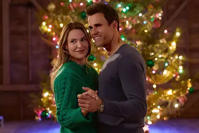 A Merry Christmas Wish - Jill Wagner and Cameron Mathison