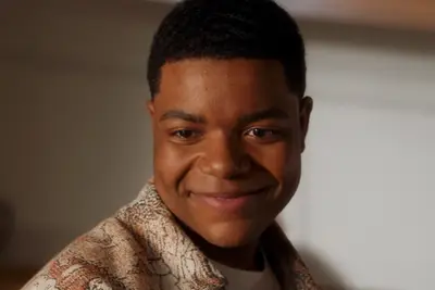 Harry Grant di 9-1-1 si riferisce alla stagione 7: Perché Marcanthonee è stato consolidato dal riso