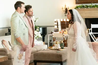 Jennifer Love Hewitt dal 9-1-1 riflette il matrimonio perfetto di Maddie e Chimney (e il spaventoso ritorno di Doug)