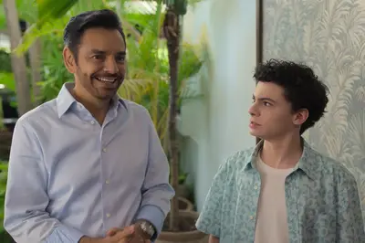 Transferir ou será lançado: Acapulco Temporada 3 na Apple TV, onde o jovem gerente Max se torna Calinaas enquanto o maior Max sabe sua filha