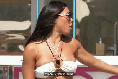 Love Island UK 8 - Paige saying punching