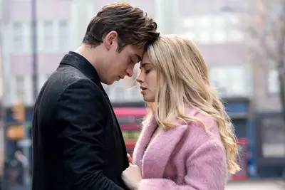 Vous pouvez donc voir les films après avoir commandé avant de toujours voir joyeusement