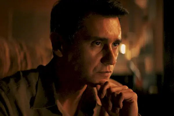 Je ne veux pas être dramatique, mais je mourrais pour Manousos sur « Pluribus »