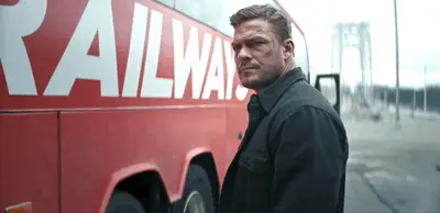 REACHER SEASON 2 FINALE BUS