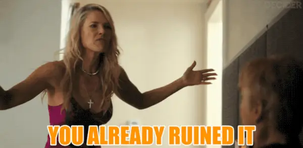 LANDMAN T2 Ep7 [Angela le da la espalda a Tommy] Ya lo arruinaste