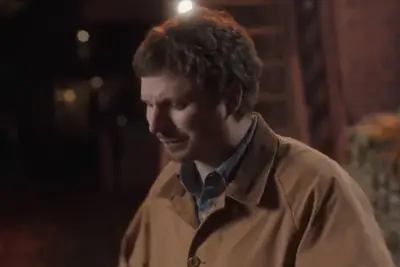 A impressão viral de Michael Cera de Tony Soprano estava atrasada no desenvolvimento de adultos