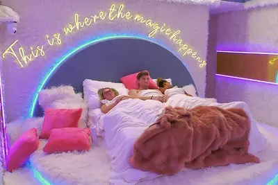 Love Island USA, bed